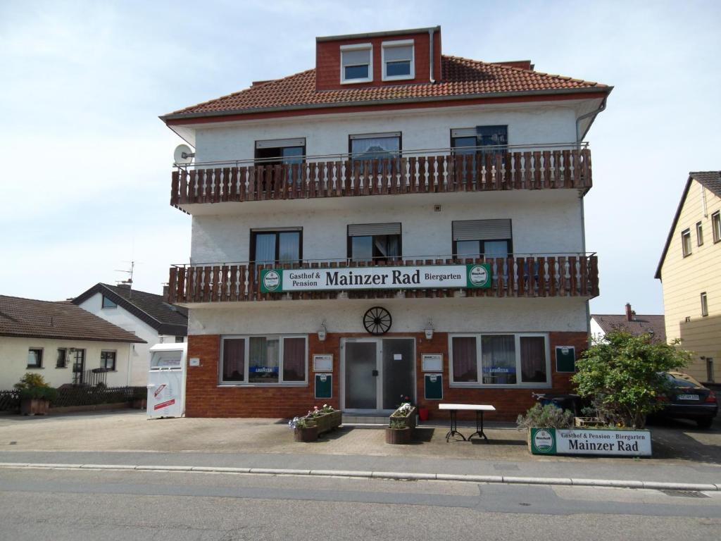 Gasthof und Pension Mainzer Rad Schwetzingen Zimmer foto
